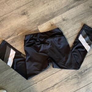 Reebok pants XS capri black leggings